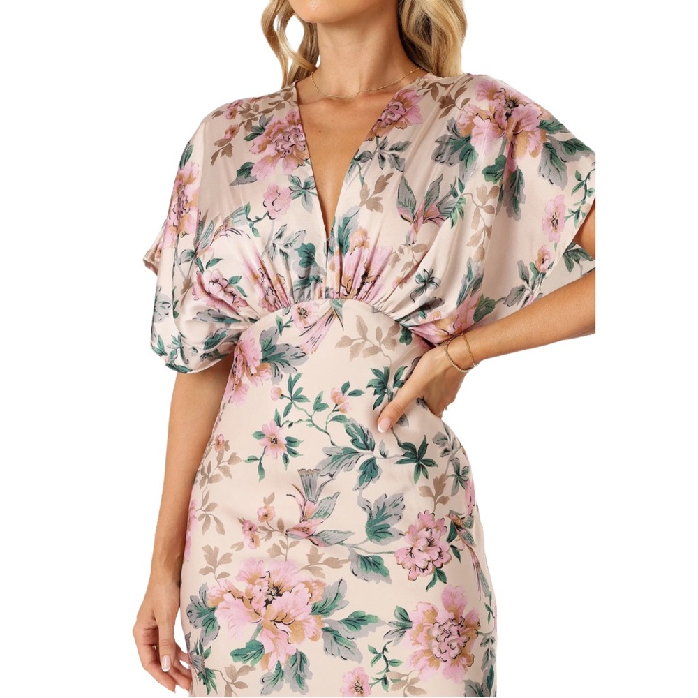 Petal & Pup Women’s Ricki Floral Satin Gown Size L - Picture 3 of 11